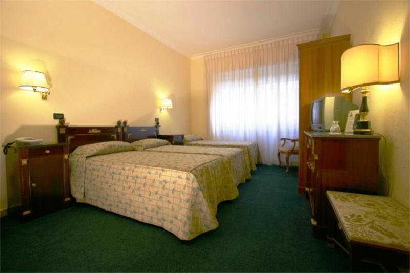 Carlo Magno Hotel 3*