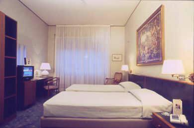 Carlo Magno Hotel 3*